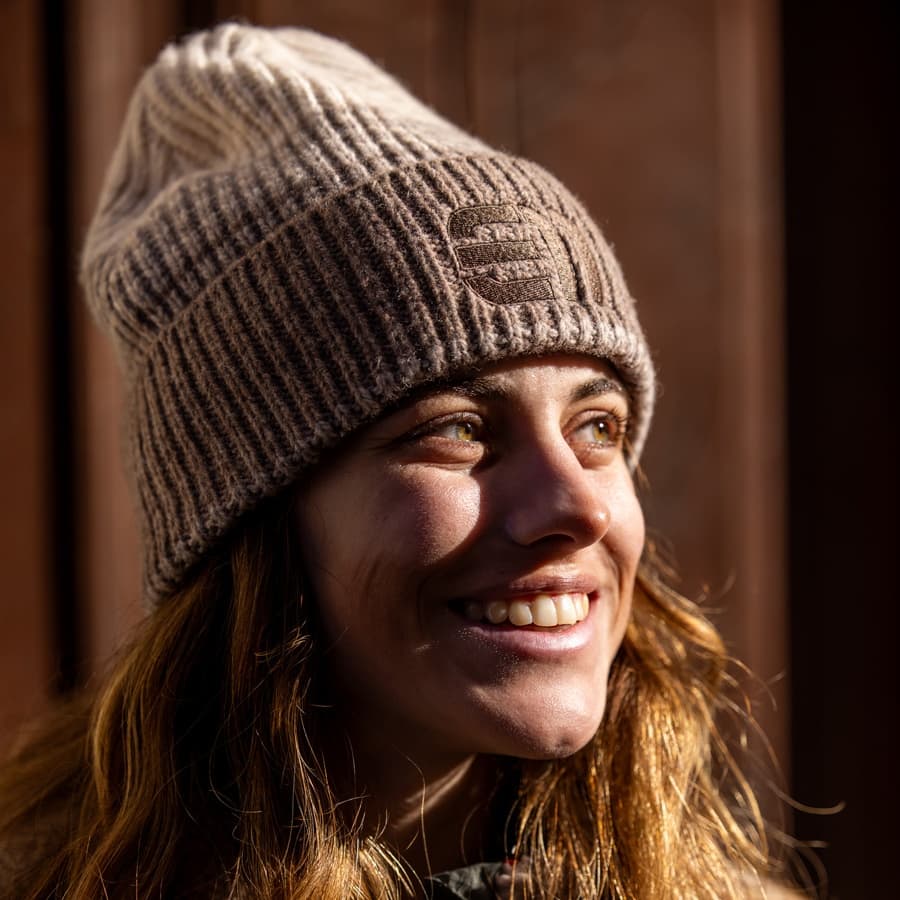 u_ample_beanie_-c-martinolson-5555_1831_jpg