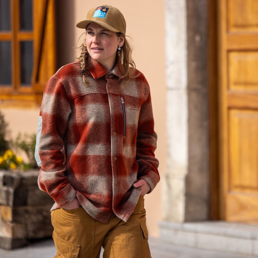 u_glisse_wool_shirt_-c-martinolson-5211_9029_jpg