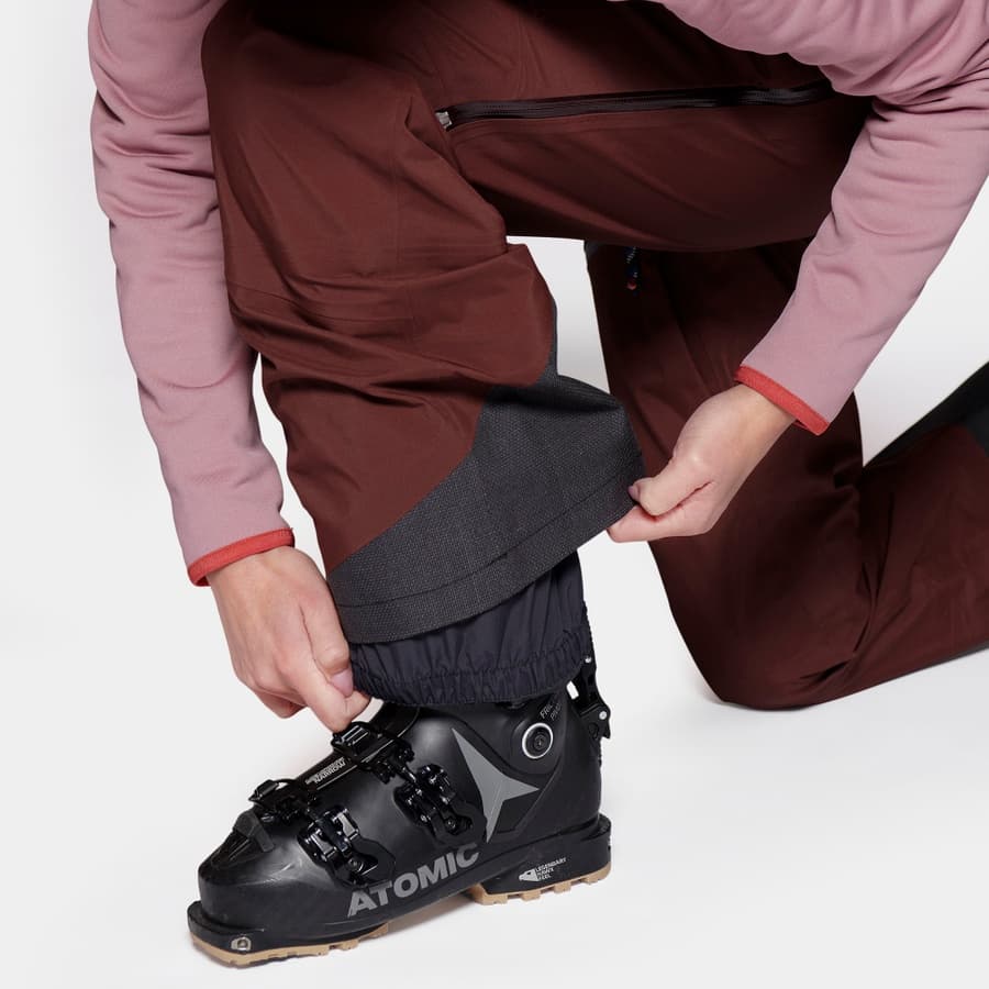 w_pure_bib_pants_maroon_brown_214-22270_mod4_4711_jpg