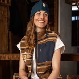 709_2d176ebe57-w_-glacier-pile-vest-square